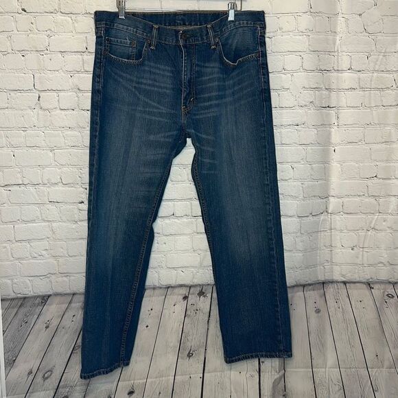 Levi's 559 Jeans Men's Size 38X30 Blue Relaxed Fit Straight Leg Medium Wash - Picture 1 of 11